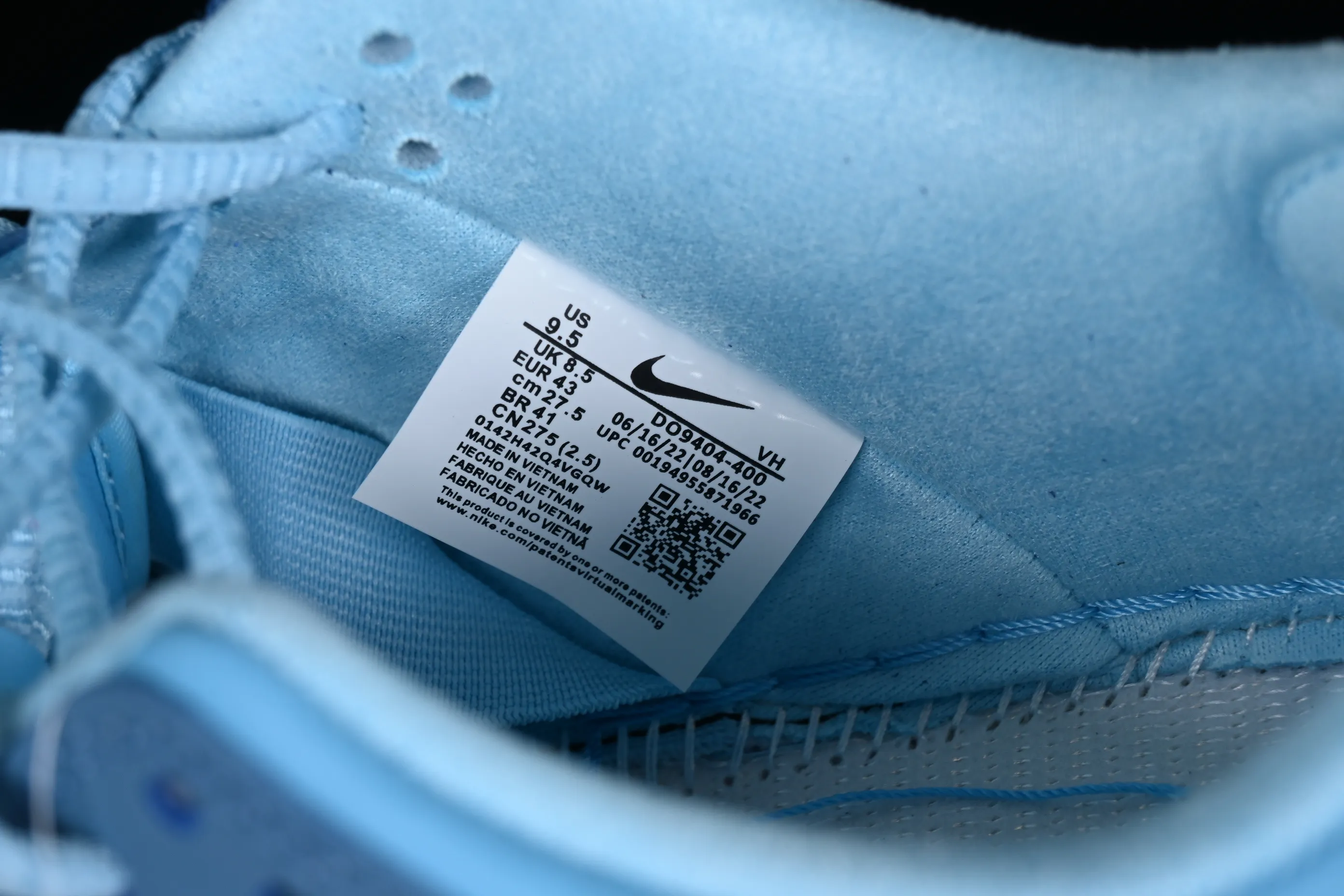 All Categories Nk SB Dunk Series Nk SB Dunk Low Low-top sneakers Cost-effective version Run The Jewels x Nk SB Dunk Low joint model SB low-top casual sneakers DO9404-400